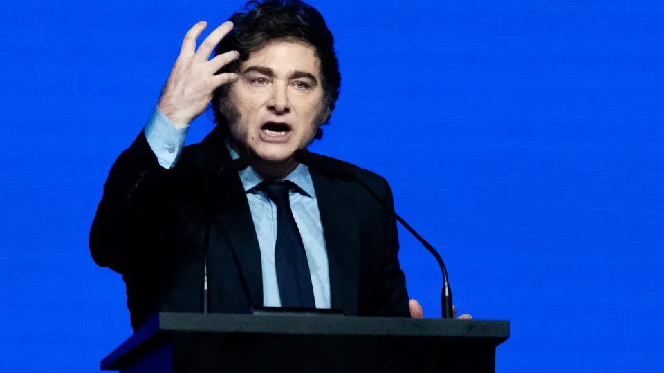 Anistia Internacional vai denunciar Milei à ONU por ataques a jornalistas