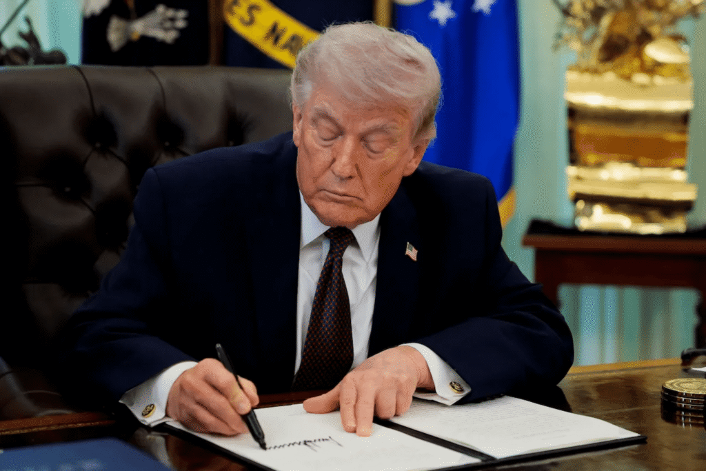 Aprovação de Trump cai a 31%, a menor de seus dois mandatos