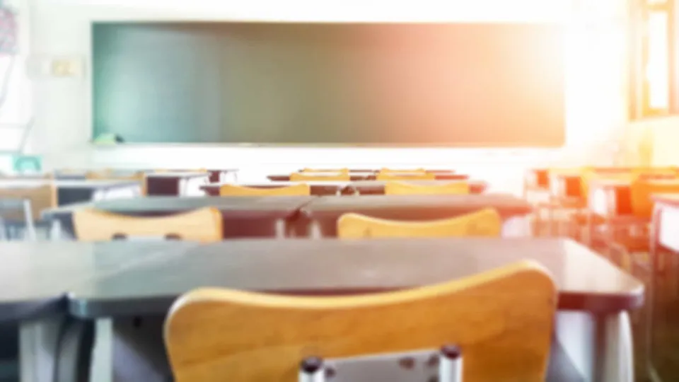 Aulas suspensas em Manaus: fumaça de queimadas afeta escolas