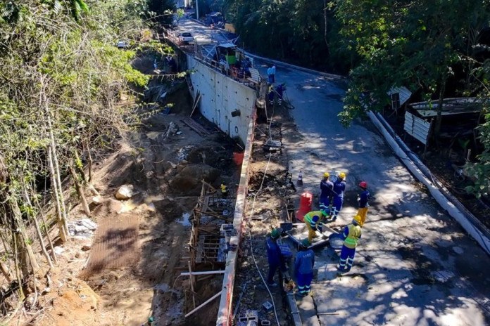 Concurso do DER-RJ terá 35 vagas e salários de até R$ 8 mil