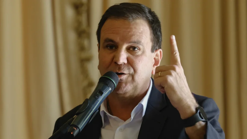 Eduardo Paes condiciona novo emprego a ficar no Rio de Janeiro
