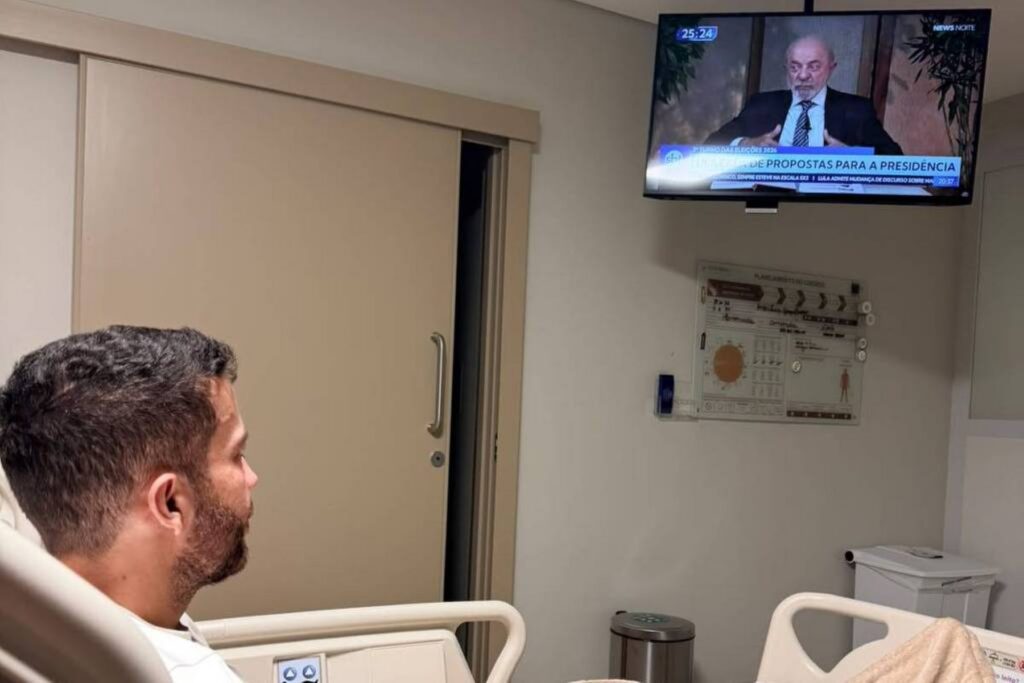 Exército do Lula volta a publicar com Janones internado