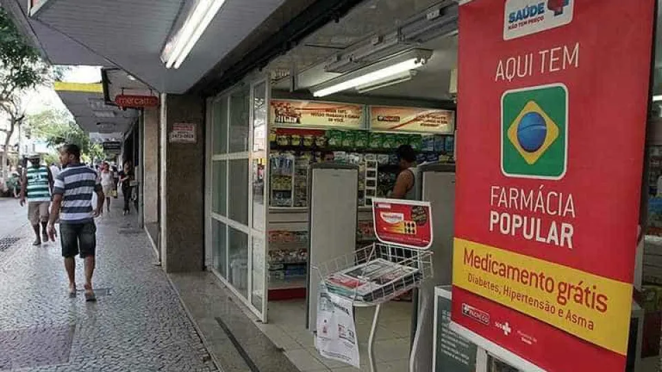 Farmácia Popular ajuda renda das famílias, aponta estudo