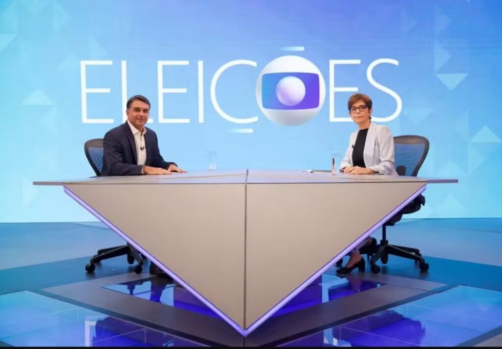 Flávio Bolsonaro descarta Eduardo como chanceler em eventual governo