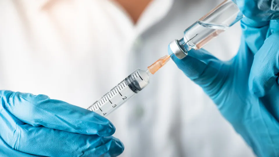 Lenacapavir: injeção contra HIV terá preço máximo de R$ 20,9 mil