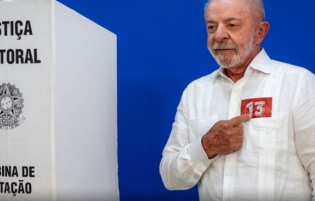 Lula pode indicar até sete ministros ao STJ e quatro ao STF