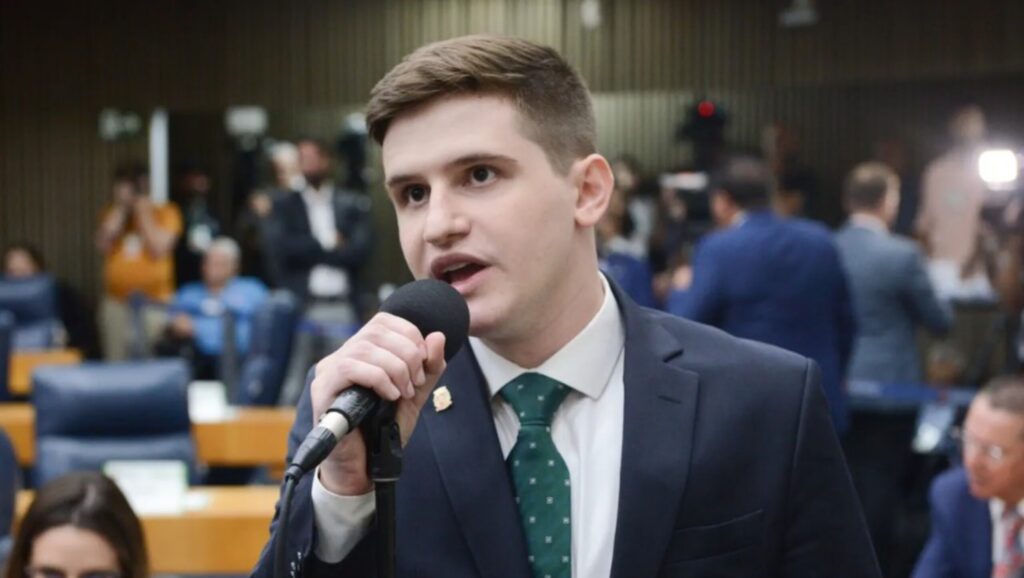 MPSP investiga Lucas Pavanato por injúria e discriminação