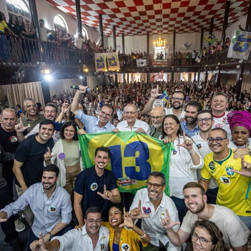 Paes e Alckmin fazem ato por Lula em Bangu antes do 2º turno