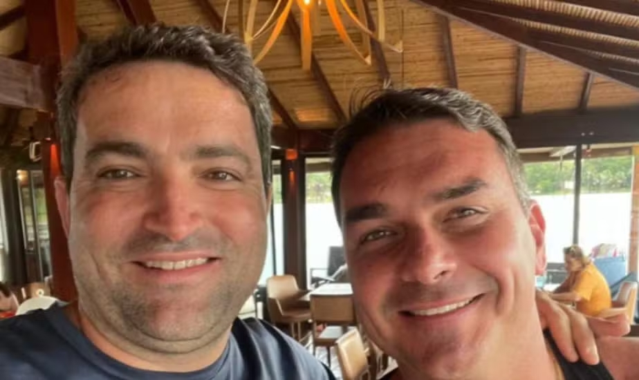 PF apontou risco de fuga de Flávio Bolsonaro ao STF