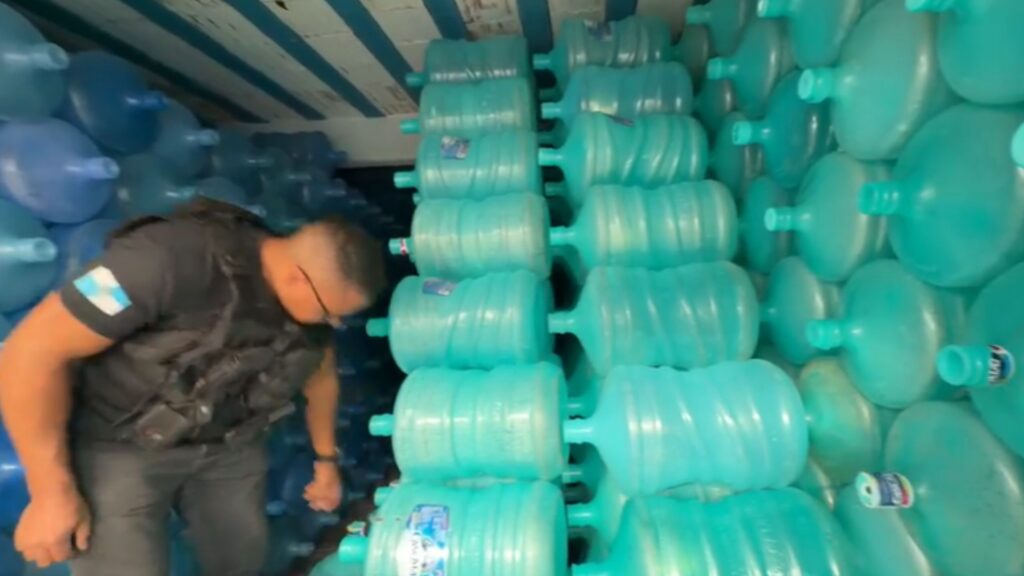 Polícia Civil mira milícia que controlava água e gelo em Nova Iguaçu