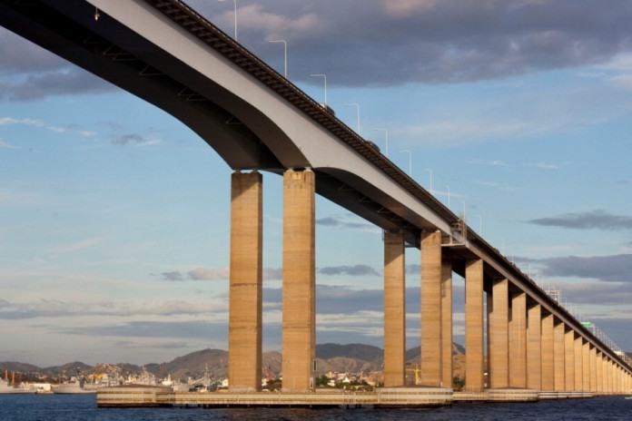 Ponte Rio-Niterói mudou viagem pela Baía de Guanabara