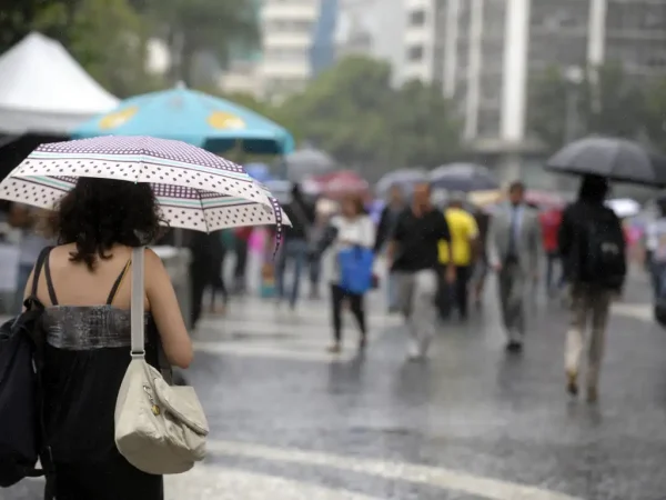 Previsão do tempo no Rio: fim de semana terá chuva e trovoadas