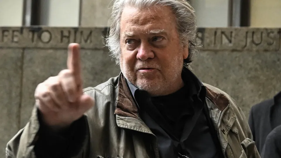 Steve Bannon diz que Trump deve isolar governo Lula