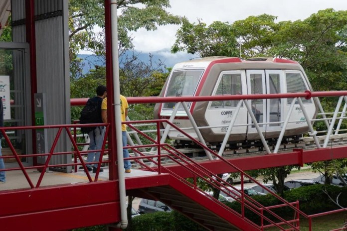 Trem que flutua no Rio pode chegar ao mercado após 20 anos