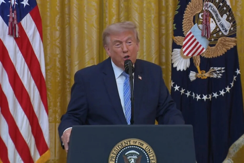 Trump diz que não tomou partido nas eleições brasileiras