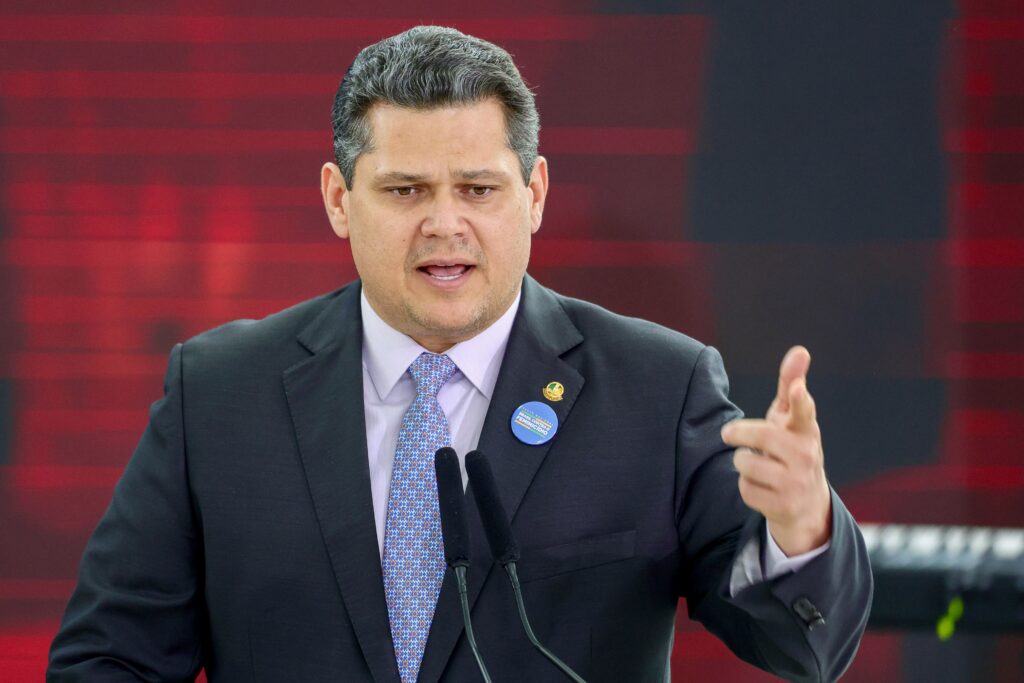 União Progressista declara apoio a Alcolumbre no Senado