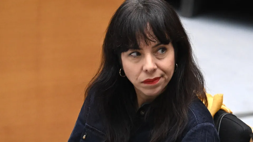 Vazamento em entrevista expõe polêmica da favorita à prefeitura de Berlim