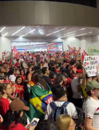 William Siri comanda atos a favor de Lula na Zona Oeste do Rio